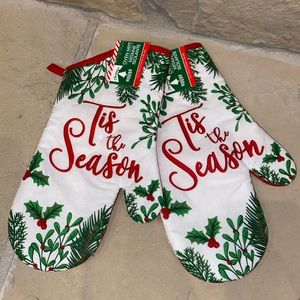 NWT Christmas Decoration Tis The Season Oven Mitts